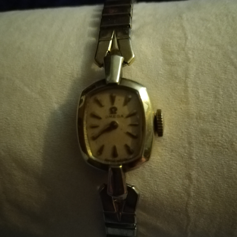 Vintage Ladies Omega Watch